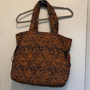 Vera Bradley Featherweight Original Tote Lotus Montage Roasted Pecan